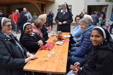 Franziskusfest Klosterhof Schwesterngruppe2019